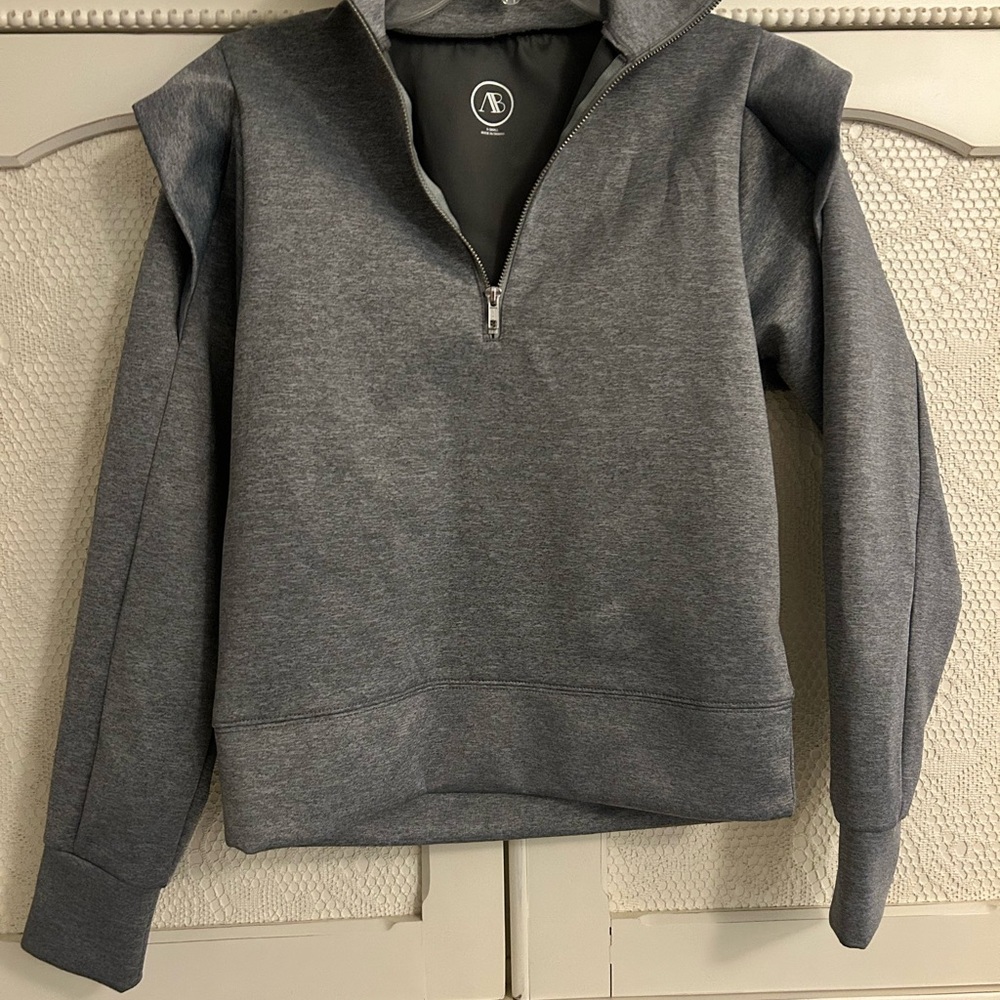 Addison Bay Poplar Pullover